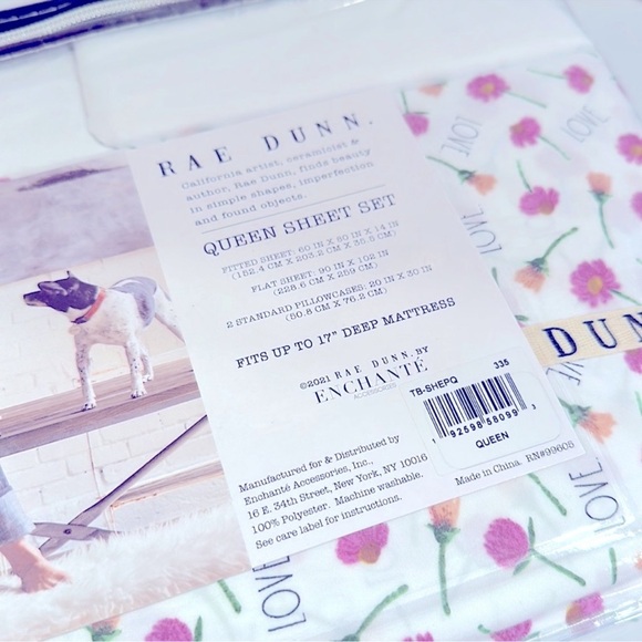 NWT Rae Dunn LOVE Floral Sheet Set with Embroidered LOVE Pillow Cases - Picture 3 of 3